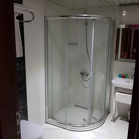 Otel Ismira 4*