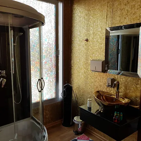 Ismira Hotel